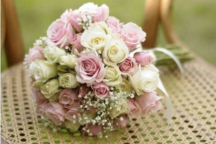 Ramo de novia mini rosas