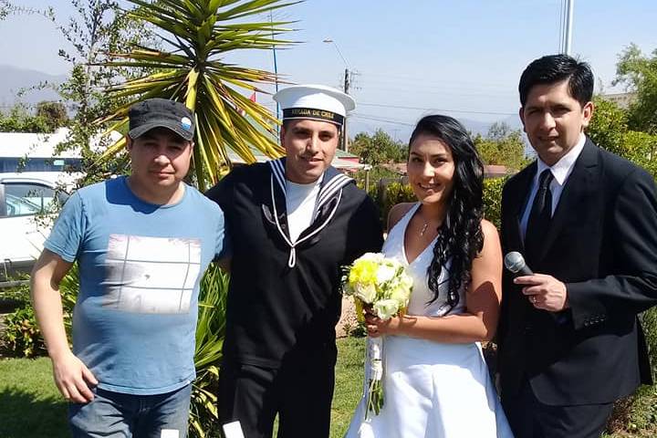 Junto a los Novios