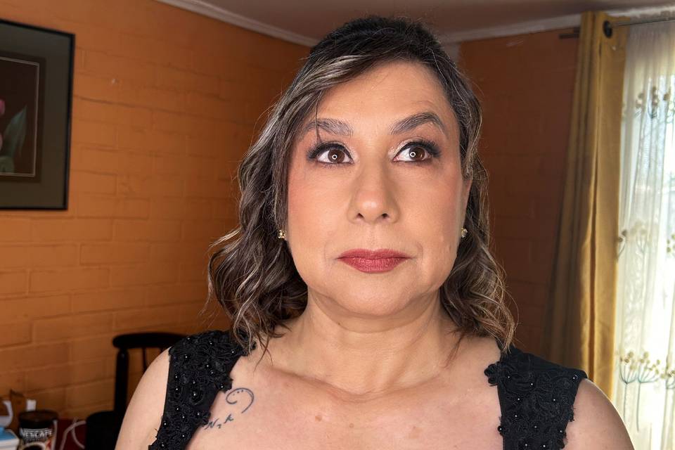 Fanny León Makeup