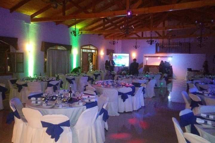 Matrimonio en azul rey