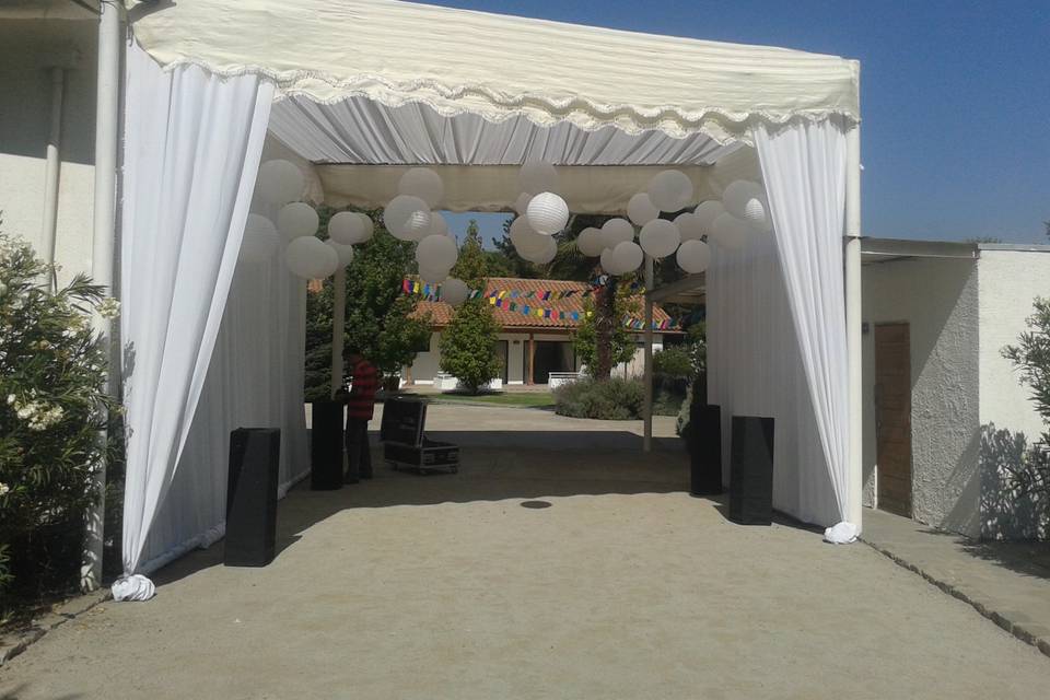 Entrada Centro de Eventos Chic