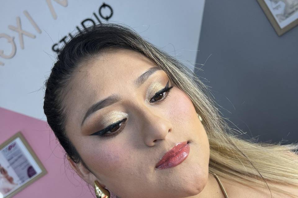 Maquillaje social