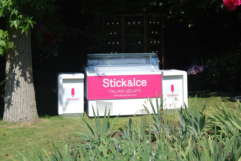 Stick and Ice Helados