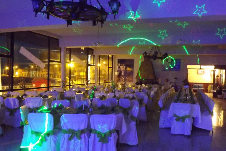 Salón y Luces