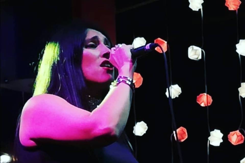 Kathy Fernandez cantante