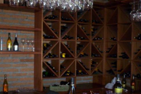 Mesa de vinos