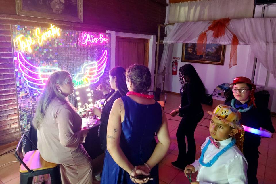Glitter Bar
