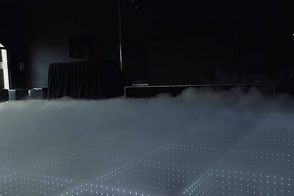Humo bajo y pista infinity