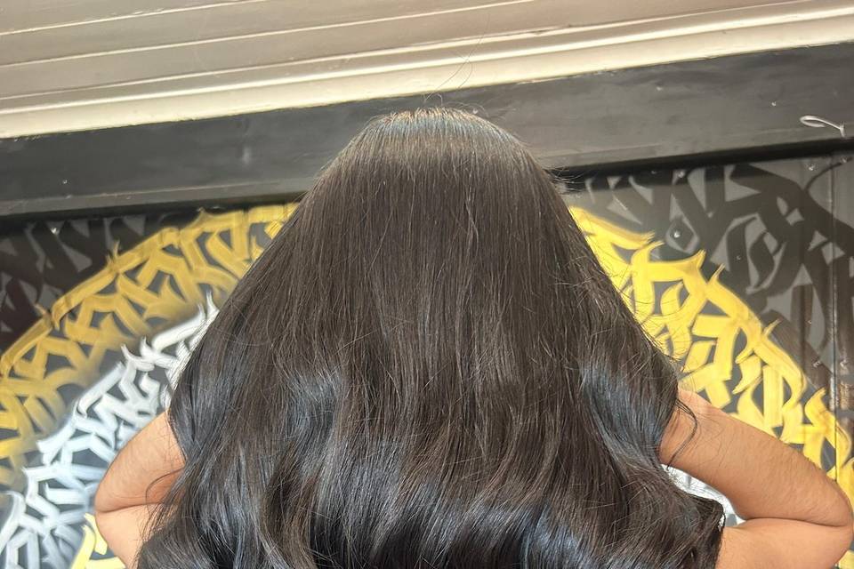 Cabello largo y ondulado