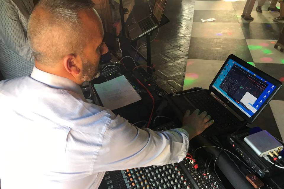 DJ Mezcla