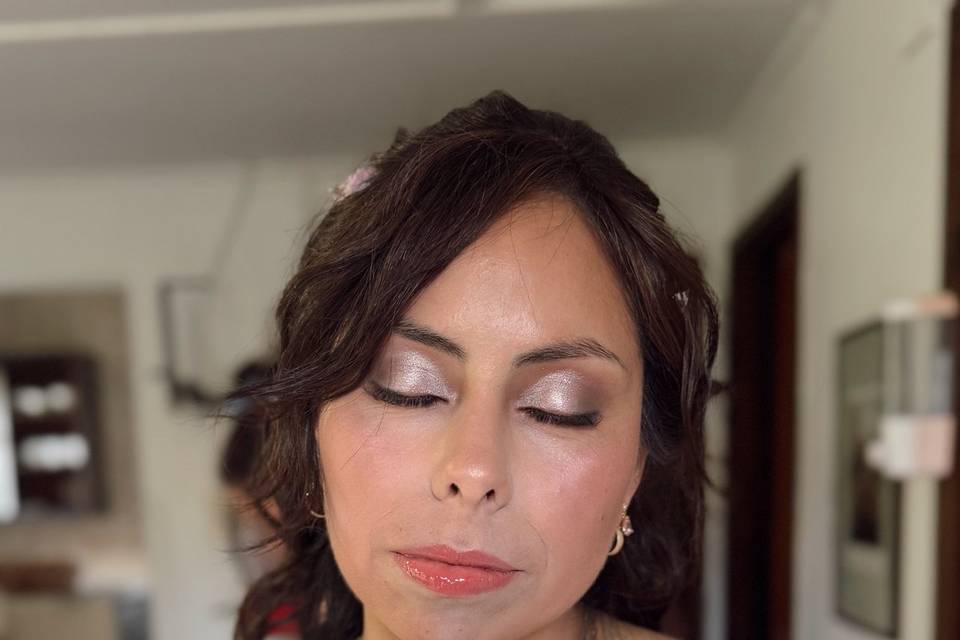 Novia con maquillaje de día