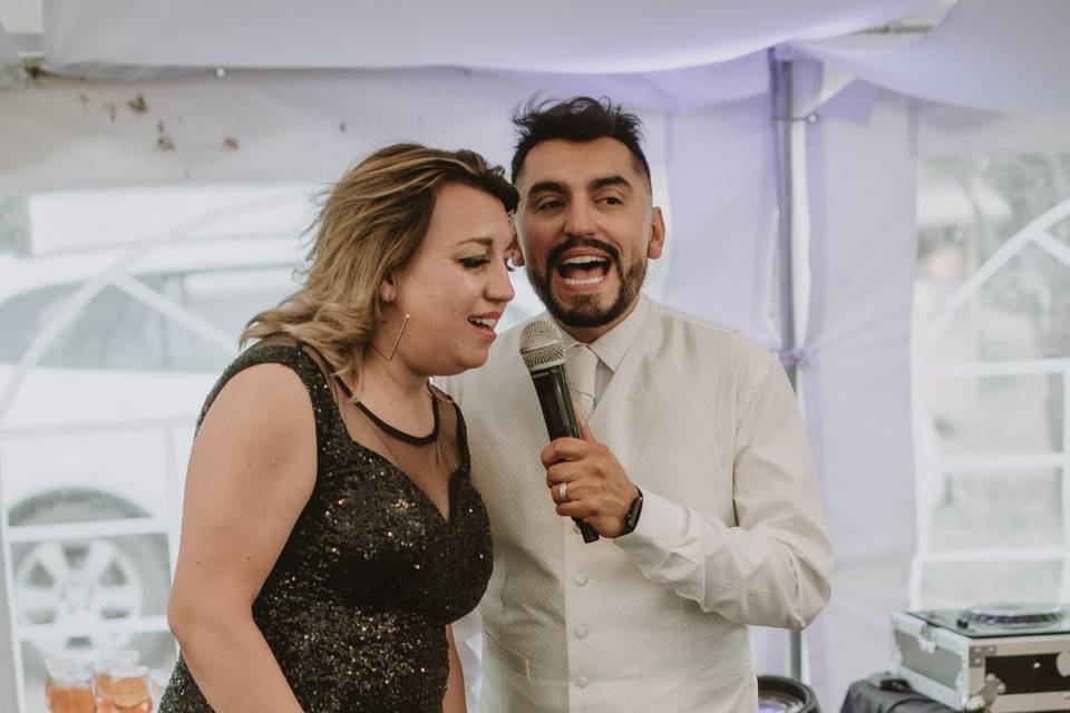 Cantando con invitados