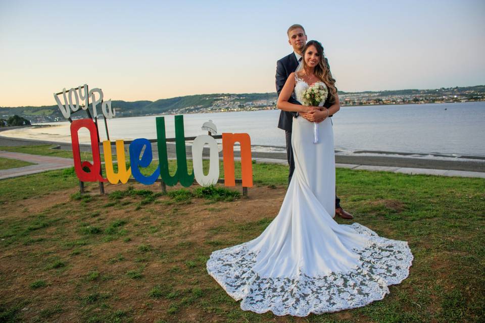 Novios frente al mar