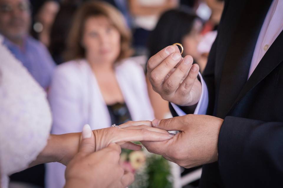 Entregando los anillos