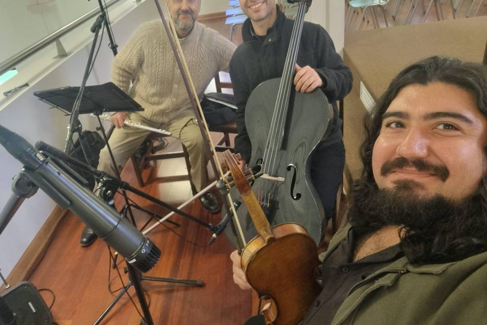 Ensayando para ustedes