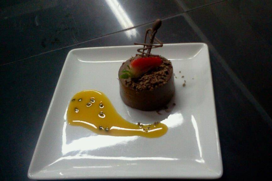 Mousse de chocolate a la maracuyá