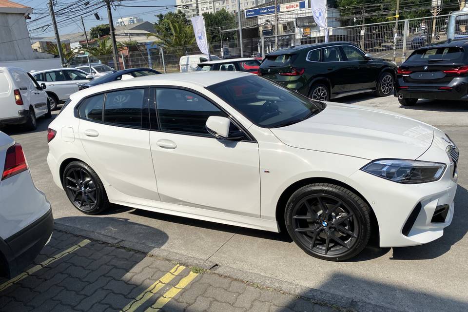 Auto Novios