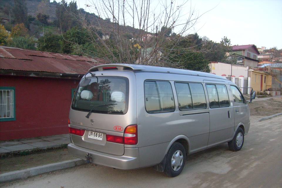 Minibus para 14 personas