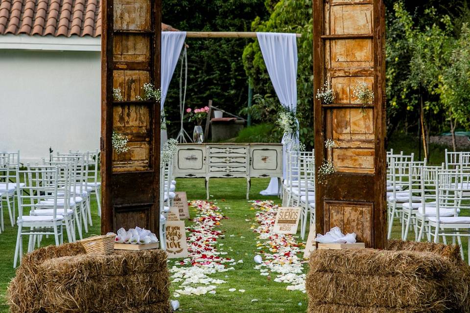 Decoración de entrada novios