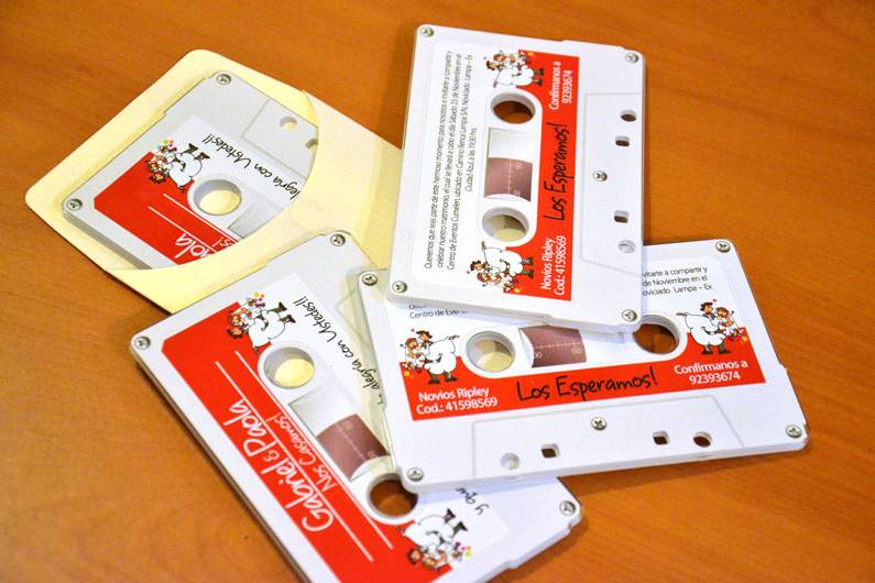 Invitación cassette acrílico