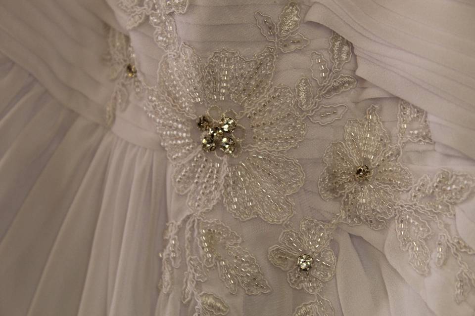 Detalles en el vestido de novia