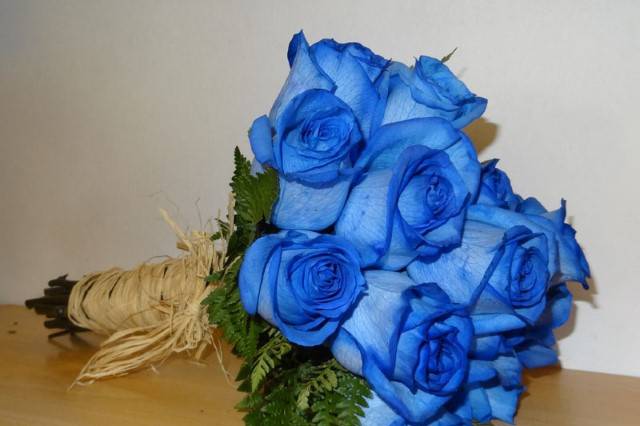 Ramos rosas azules