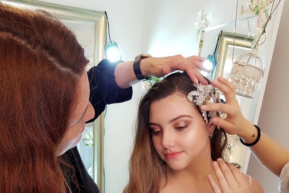 Maquillaje y peinado novias