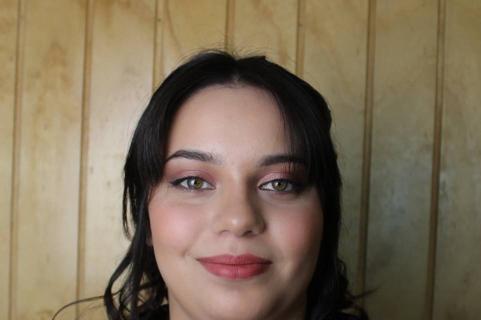 Maquillaje y peinado Bio Bío