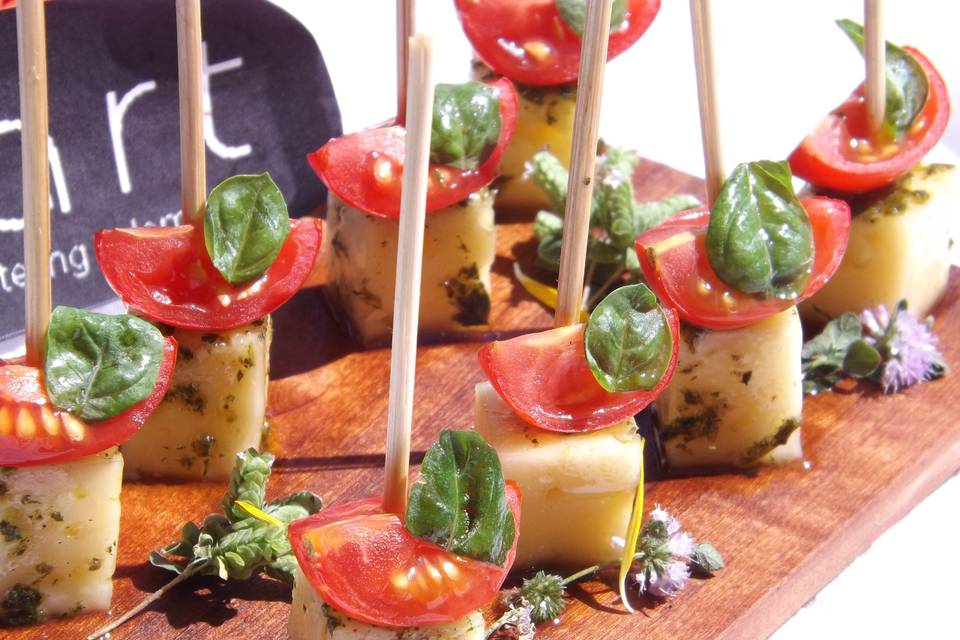 Pincho de queso al pesto