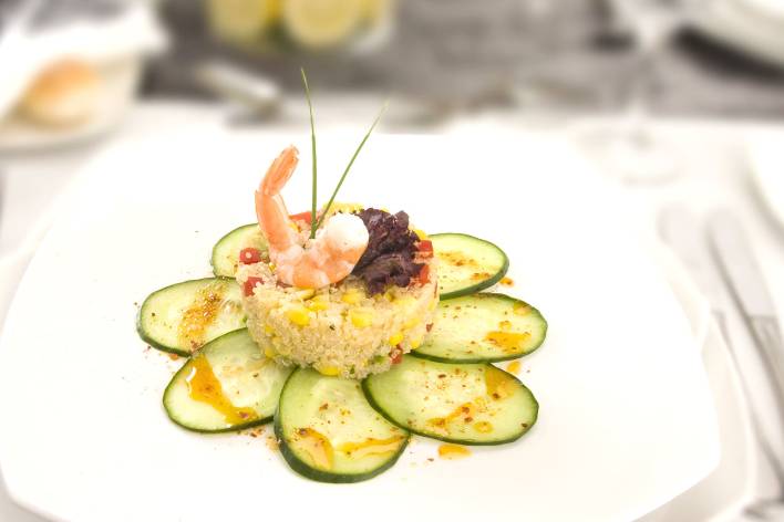 Timbal de quinoa con camarones