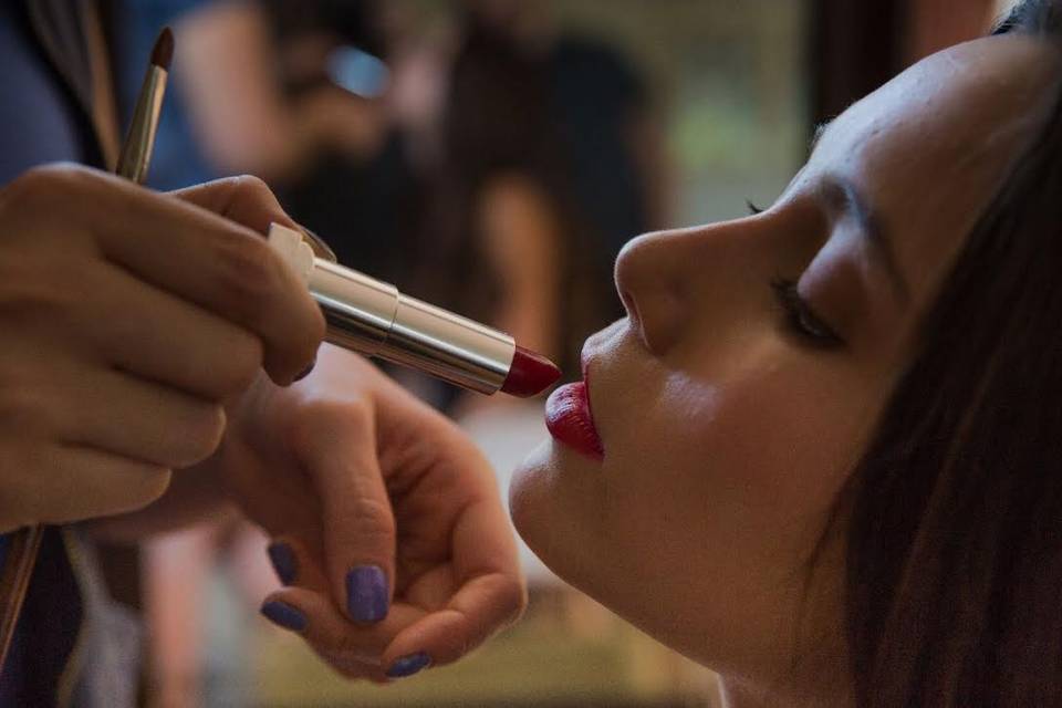 Proceso maquillaje para fiesta