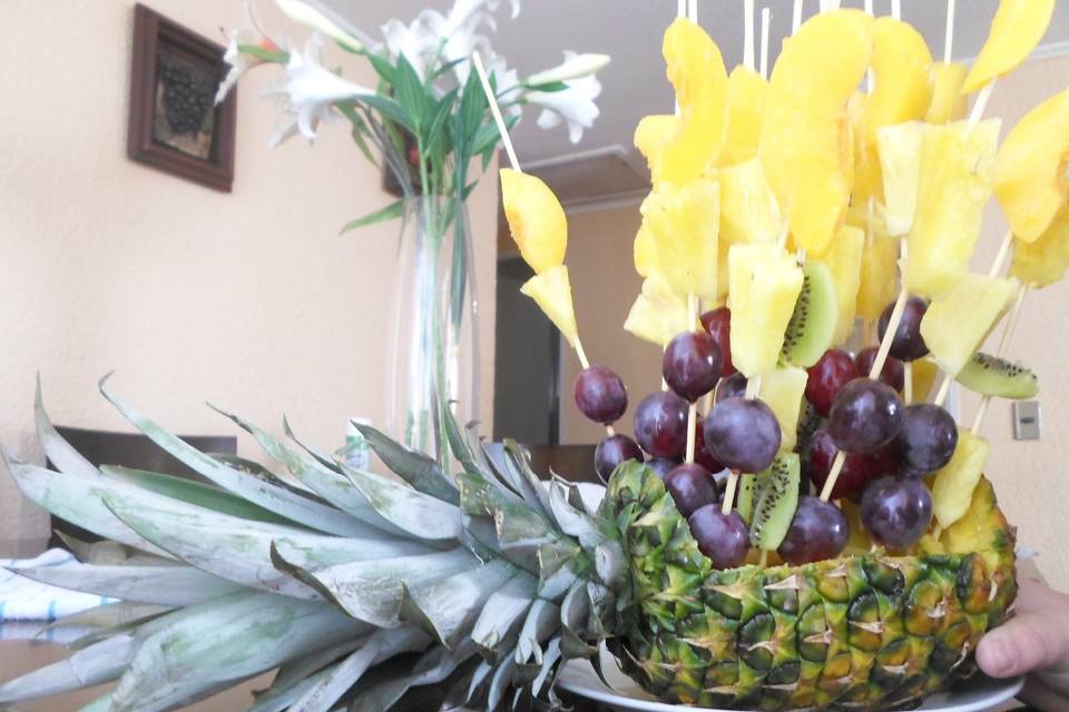 Brochetas de fruta