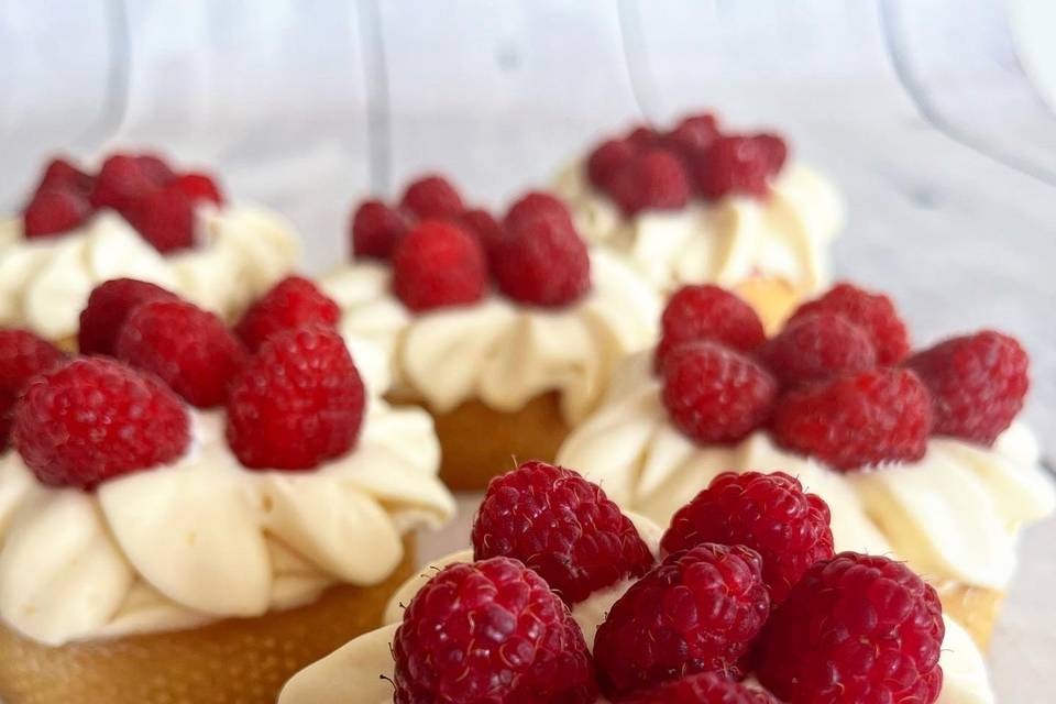 Tarta diplomática frambuesa