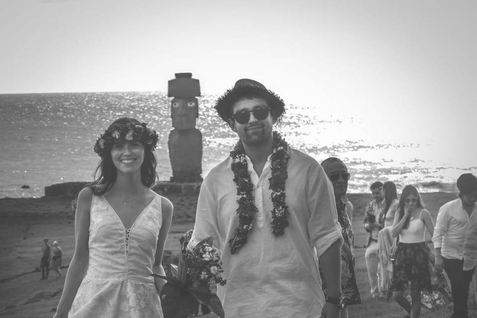 Novios Discover Rapa Nui