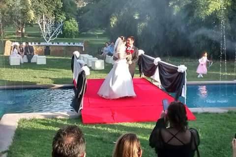 Lindo matrimonio al aire libre