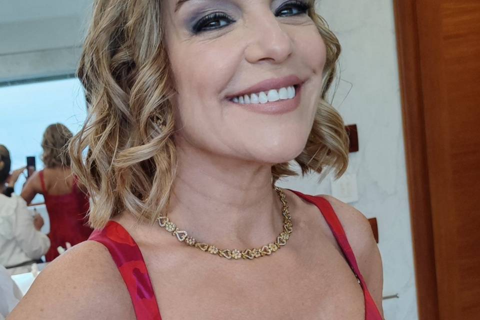 Madrina maquillaje y pelo