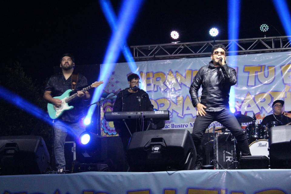 Guitarra teclado voz
