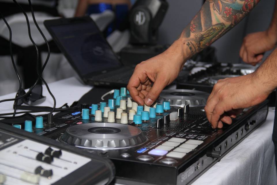 DJ Guanaco