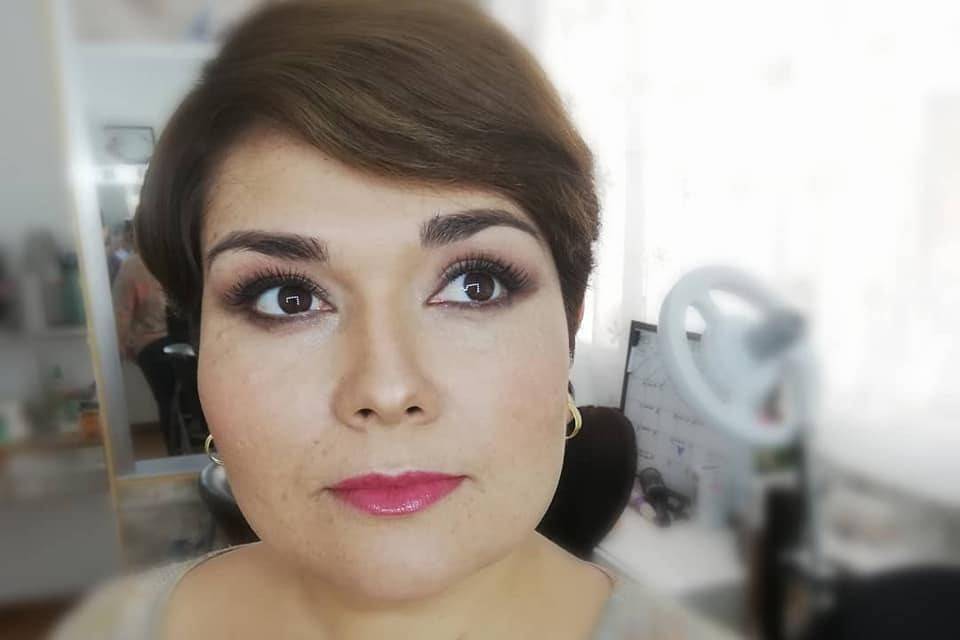 Verónica Leaño Beauty Makeup