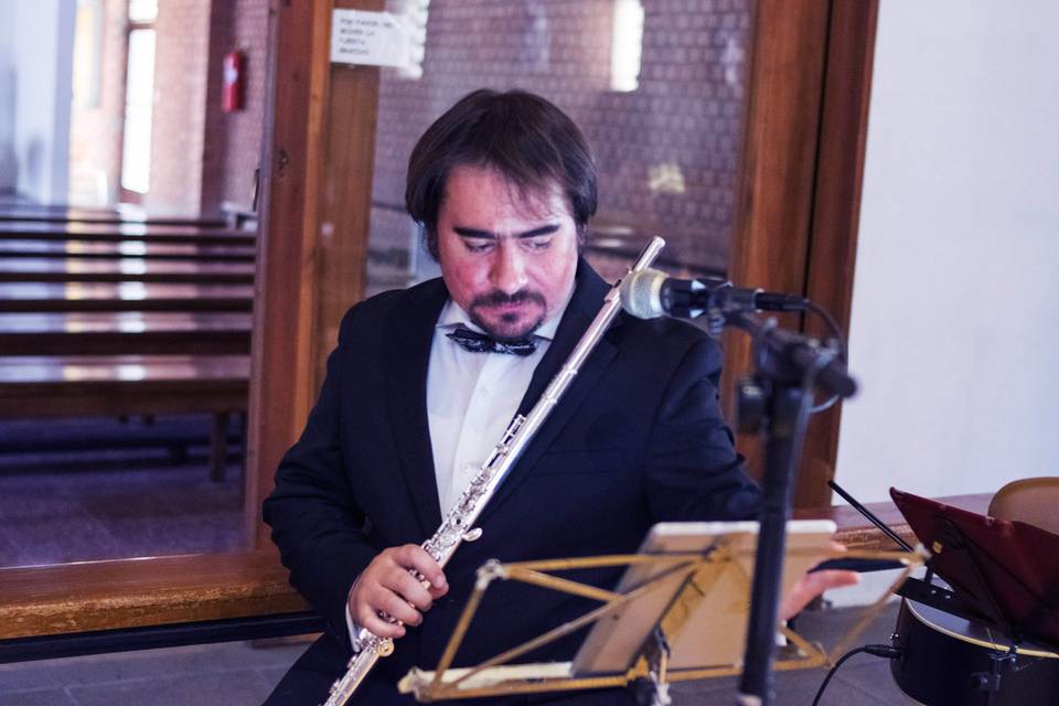 Andrés Arévalo, flautista