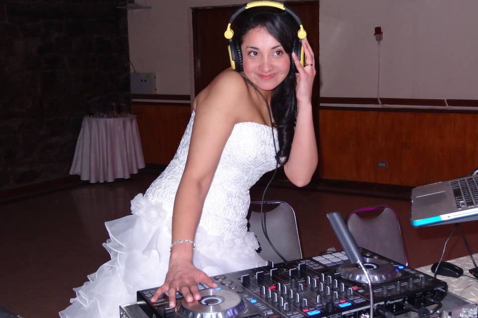 La novia dj