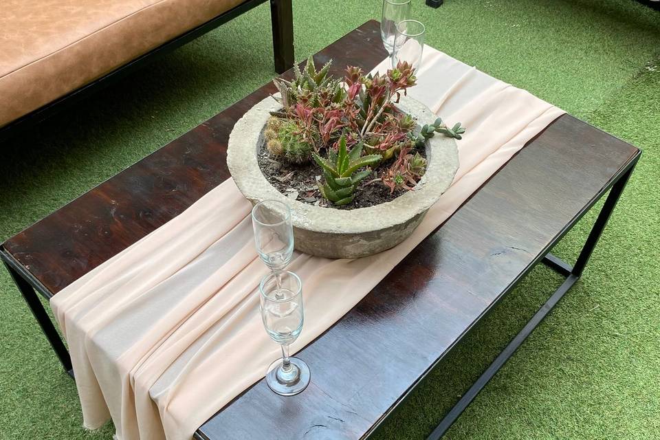 Mesa con centro de mesa