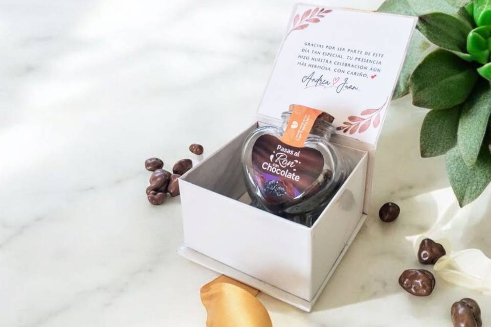 Caja personalizada + chocolate
