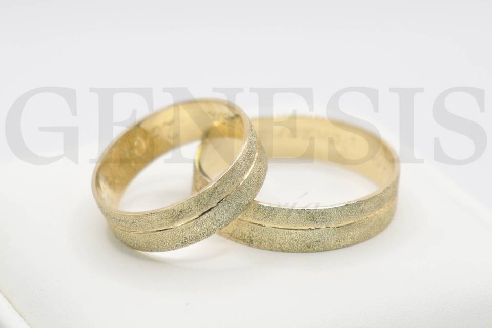 Argollas en Oro Amarillo 18K