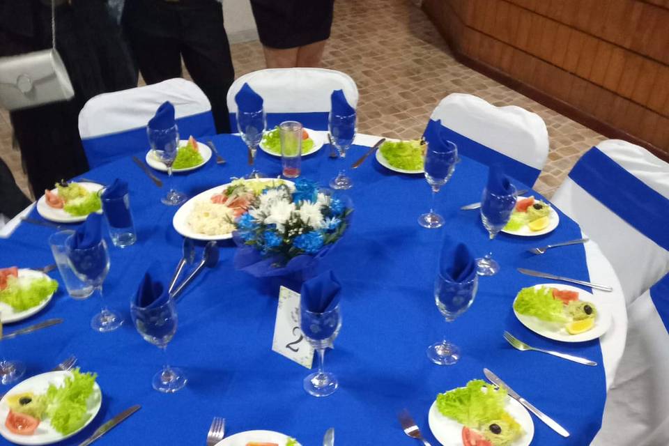 Banqueteria azul rey