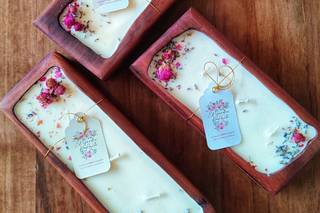 Wood & Flores