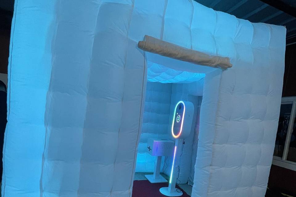 Cabina de fotos con inflable