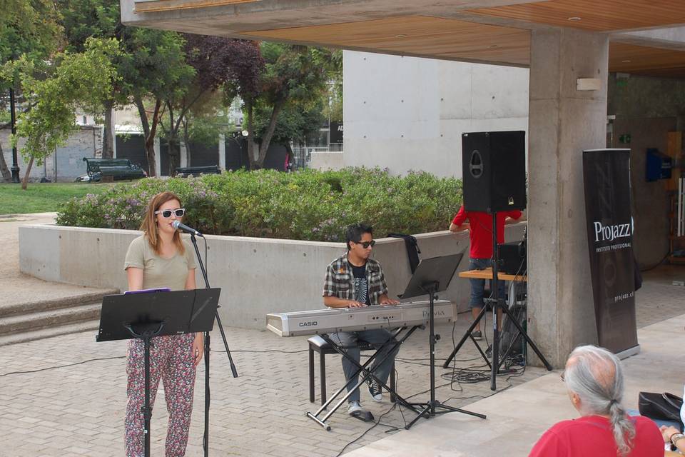 Cantante y pianista