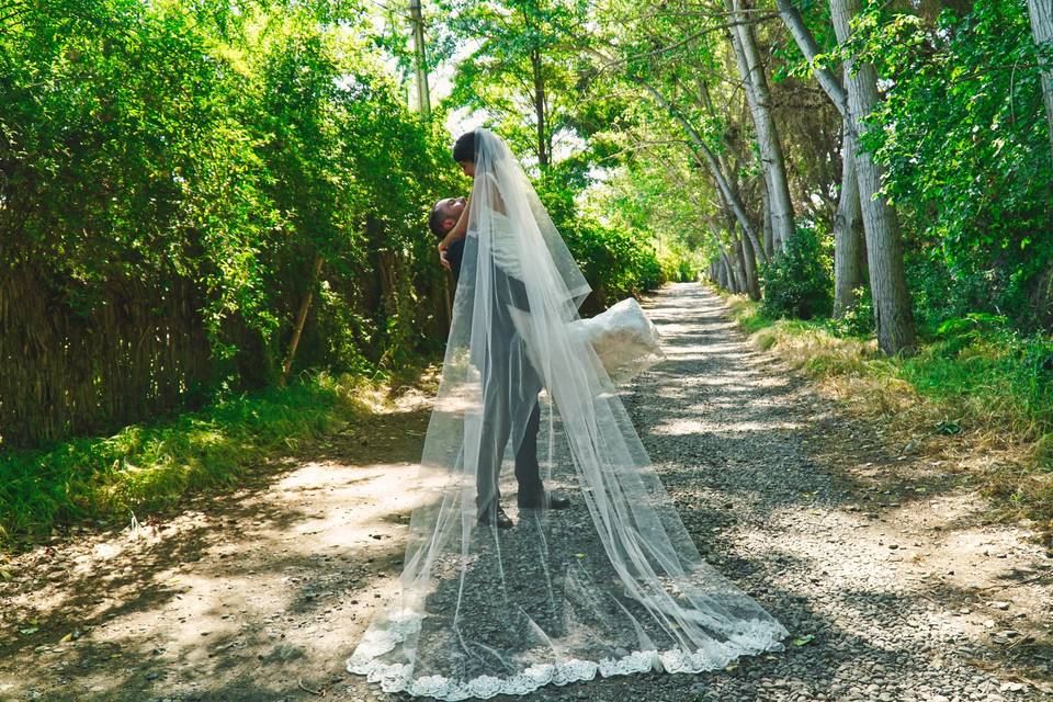 Novios en el campo