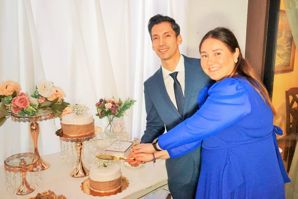 Pareja feliz torta 3